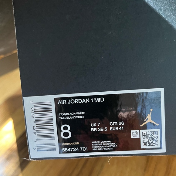 Air Jordan 1 Mid - Picture 9 of 10